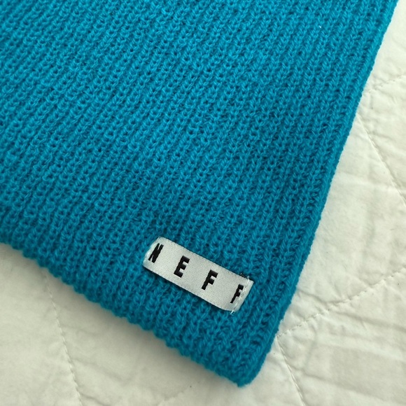 Neff beanie hat - Picture 2 of 4